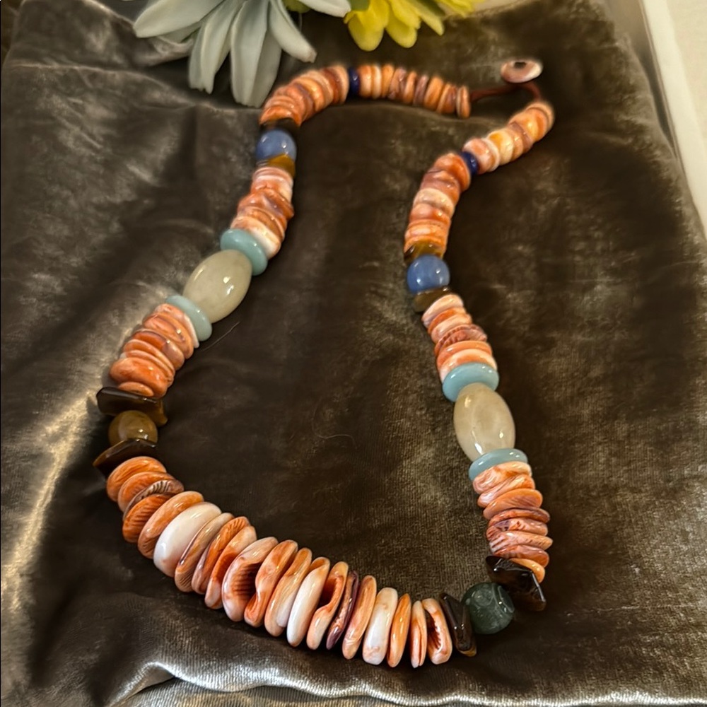 Multicolor Elegant, Quality, Shell Beaded Necklace